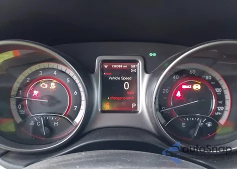 2017 Dodge Journey Crossroad Plus z USA, uszkodzony, nr VIN 3C4PDCGB2HT545305